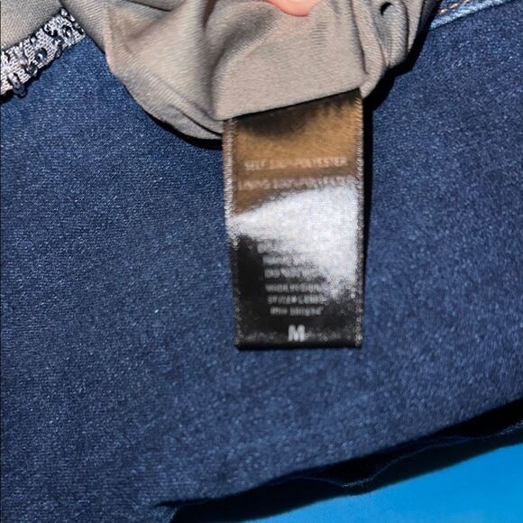 By Together Silver Sequin Sleeveless Camisole - Picture 3 of 4